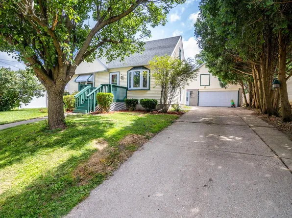 116 North College AVENUE, Fox Lake, WI 53933