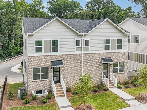 3932 Hager Dr, Charlotte, NC 28208
