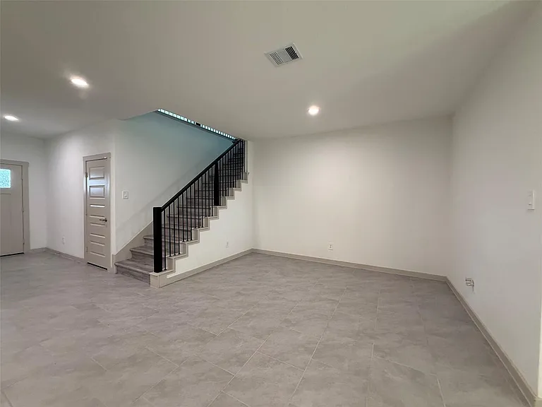 28934 Lupo River Ct — Photo 8