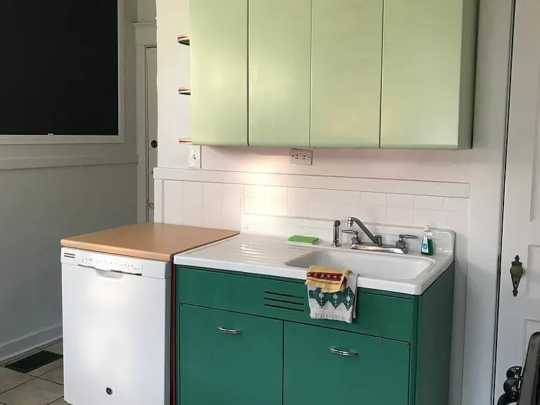 1935 Walker Ave — Photo 15