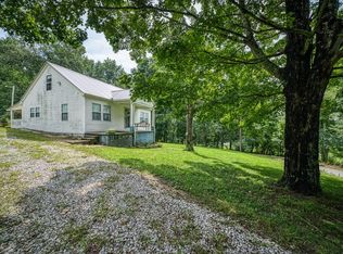 300 James Lambert Rd, Sparta, TN 38583
