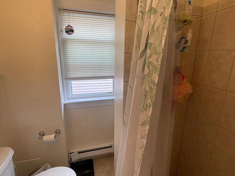 35 Belmont St #3 — Photo 9