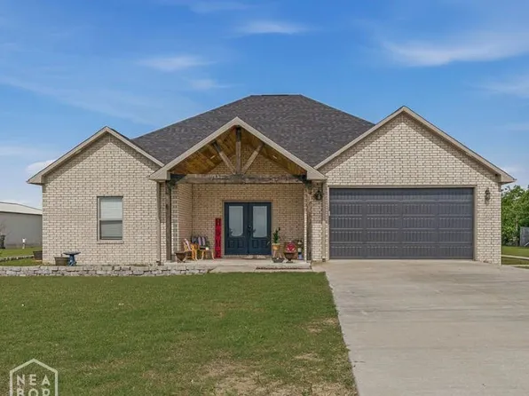 1703 S Main St, Leachville, AR 72438