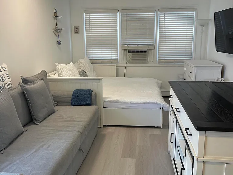 1804 Grand Central Ave #201 — Photo 5