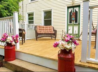 36 Brookfield Rd #2, Sturbridge, MA 01518