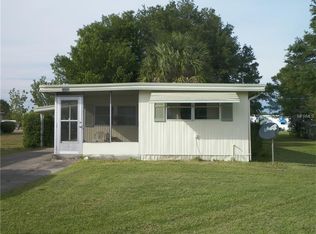 1432 Lakeview Dr, Tavares, FL 32778