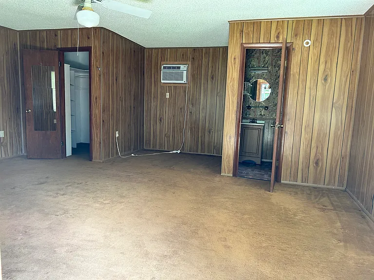7214 Sharpview Dr — Photo 21