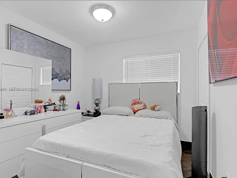 11500 SW 185th Ter — Photo 10