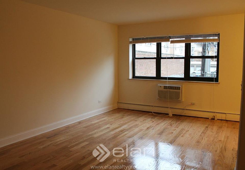 1st image of 510 W Briar Pl APT 309
