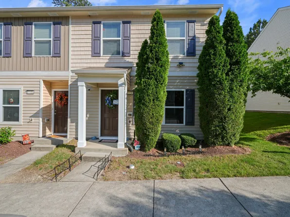 8520 Quarton Dr, Raleigh, NC 27616