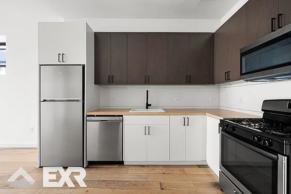 Rented by The KCI Group | media 17