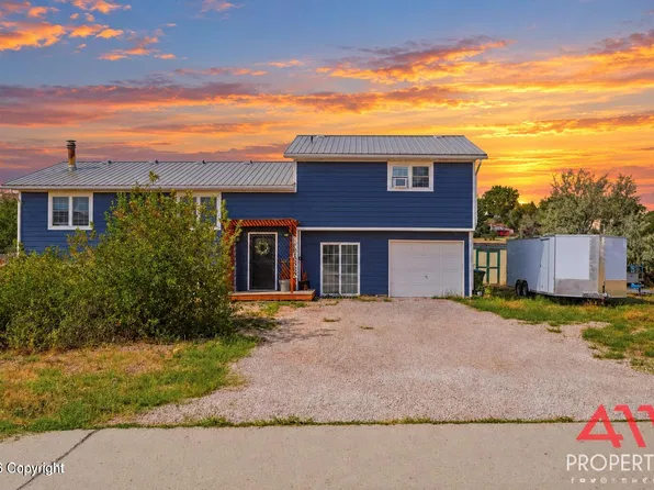 8280 Ptarmigan Ave, Gillette, WY 82718