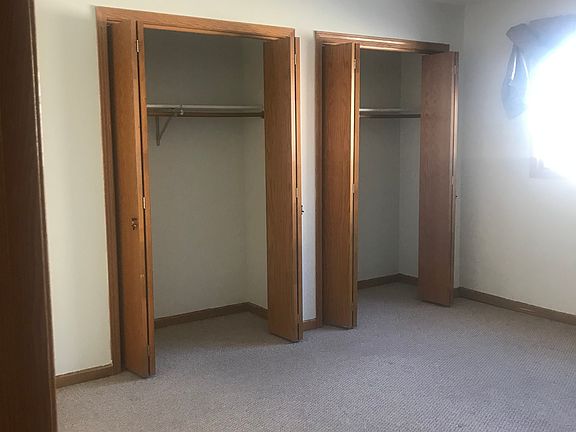 4th image of 8833 N Greenwood Ave #2