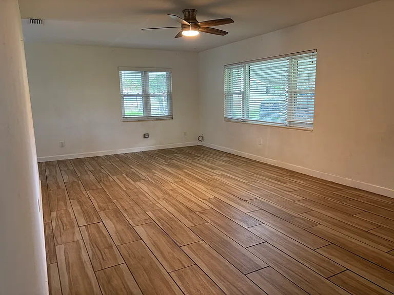 8567 Ridge Rd — Photo 17