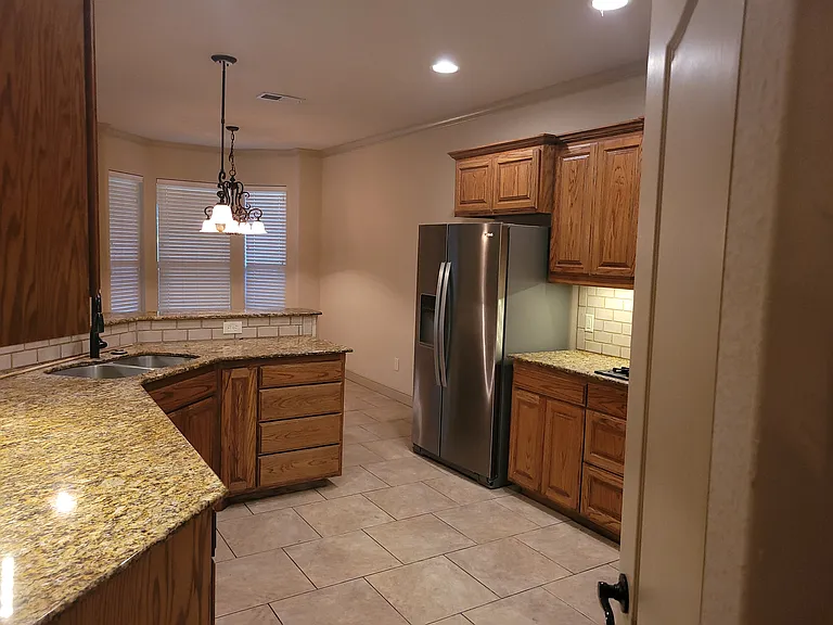 5130 Southpoint Dr — Photo 9