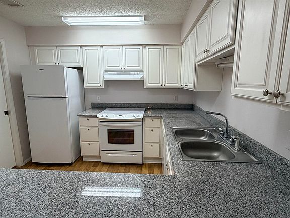 3rd image of 5323 Blair Ln APT K209