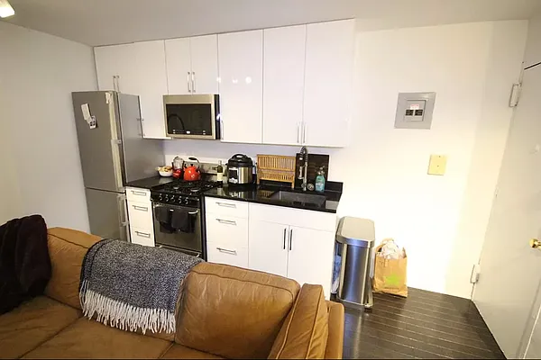 Rented by Compass | media 6