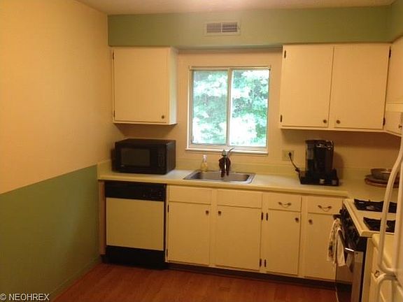 5th image of 27083 Oakwood Cir #X-110