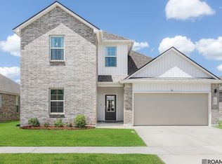 715 Jacques Ln, Zachary, LA 70791