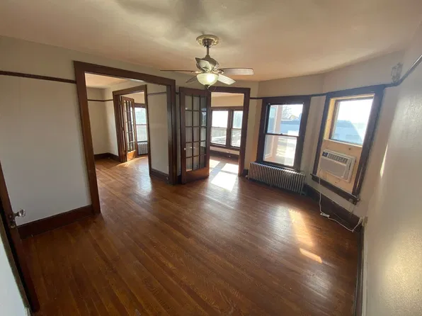 686 19th Street, 686 19th St APT 5, Des Moines, IA 50314