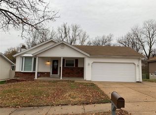 12011 La Padera Ln, Florissant, MO 63033