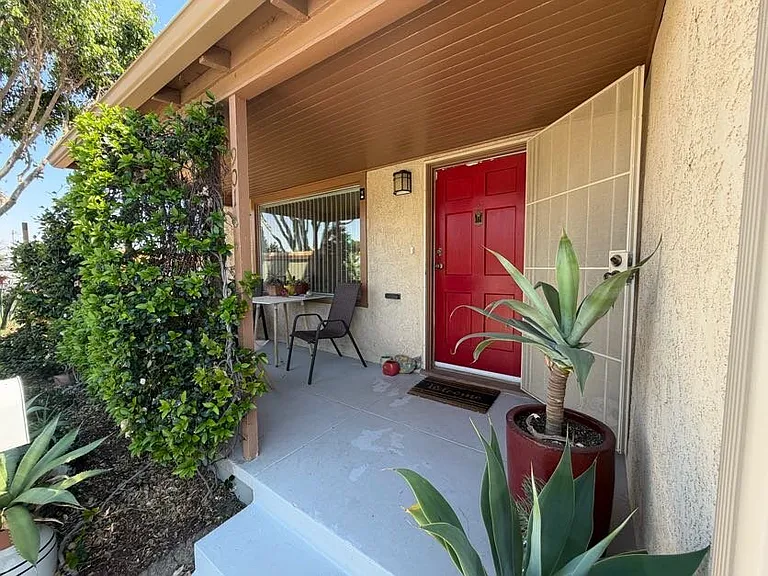 901 Castaic Ave — Photo 22
