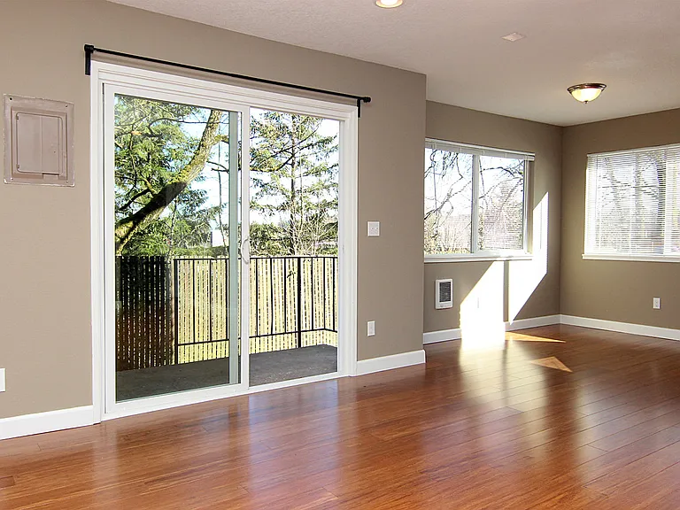 Baird Street Apartments — Photo 9
