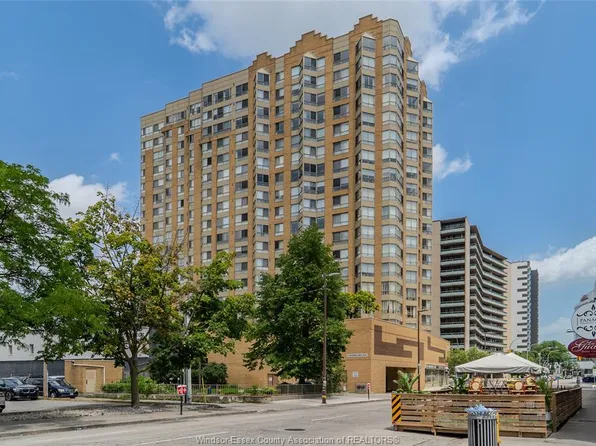 75 Riverside Dr E #1609, Windsor, ON N9A 7C4