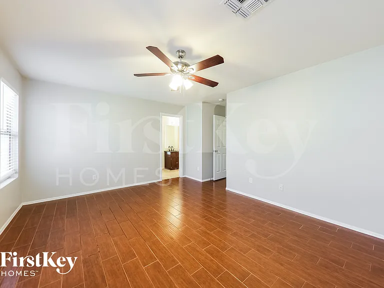 15797 W Caribbean Ln — Photo 9