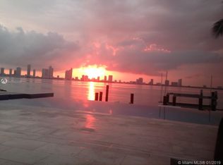 820 W Di Lido Dr, Miami Beach, FL 33139