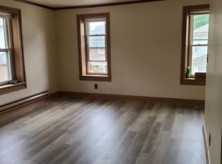 142 New Haven St APT A, Mount Joy, PA 17552