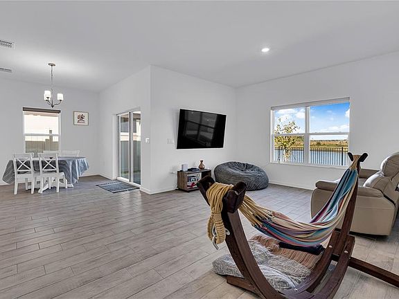 5th image of 5920 Catamaran Ave #5920