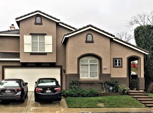 1076 Viewpointe Ln, Corona, CA 92881
