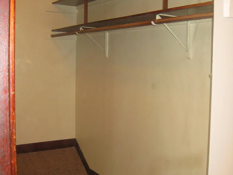 1446 Oakbrook E — Photo 19