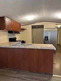 2 bed, 1.0 bath, 784 sqft, $1,200 — Photo 4