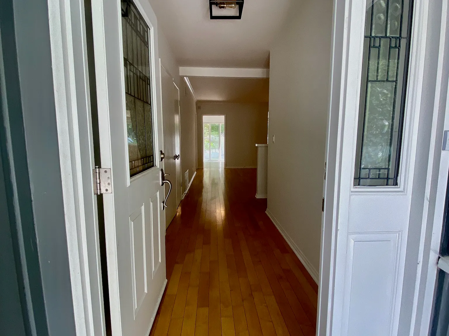 4 bed, 1750 sqft, $6,995 — Photo 3