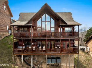 1549 Bears Den Way, Sevierville, TN 37862