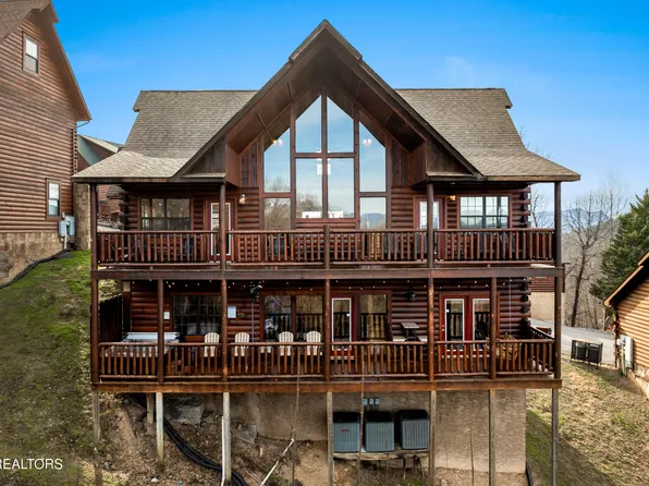 1549 Bears Den Way, Sevierville, TN 37862