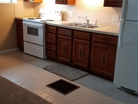 2nd image of 802 N 13th St APT A