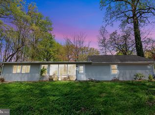 3026 Cedar Hill Rd, Falls Church, VA 22042