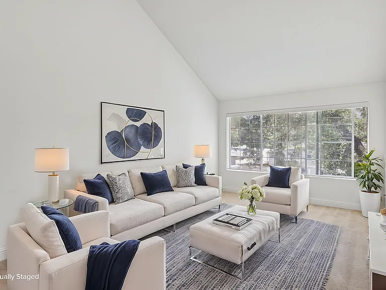 17-print-Creekside Dr-S0207-015 virtually staged