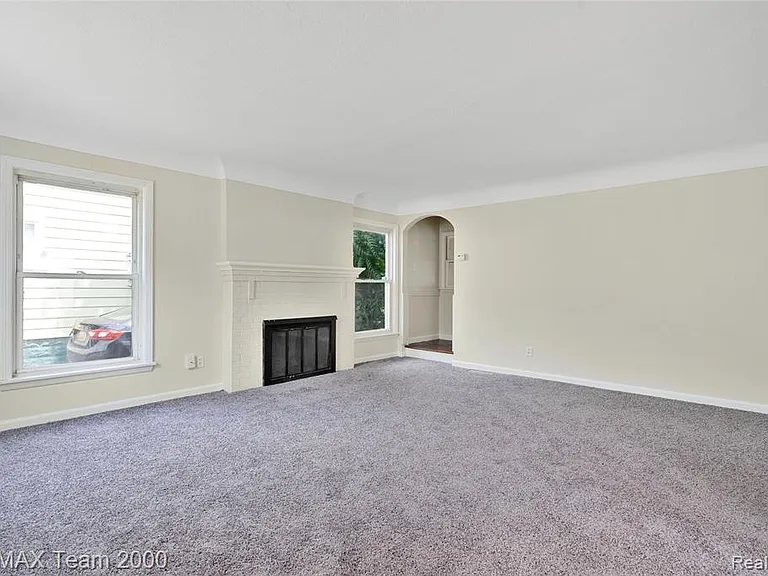 2607 Weithoff Ct — Photo 4