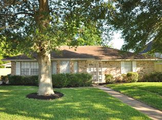 6915 Reed Rd, Houston, TX 77087