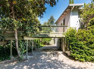 8100 Woodleaf Dr, Fair Oaks, CA 95628