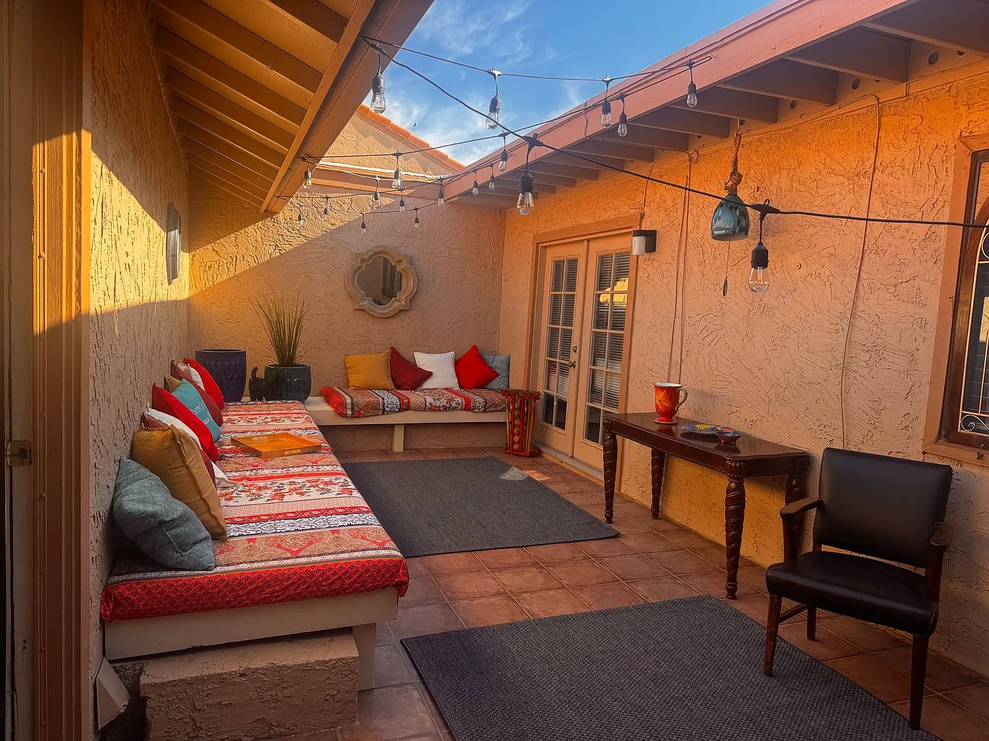 Check out this lovely 3 bed 2 bath home for the Fall Season. Rental Available Now through Novembe... — Photo 3