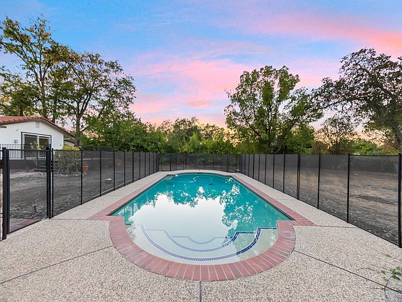 Gated Pool