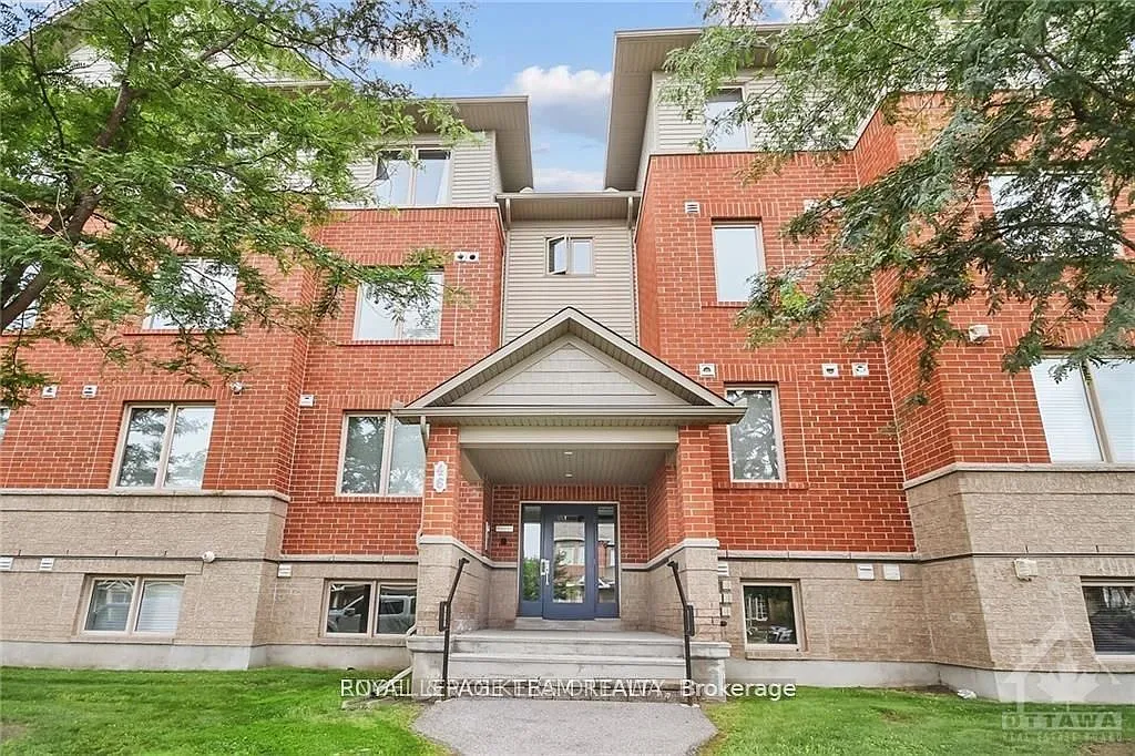 2 bed, $2,300 — Photo 1