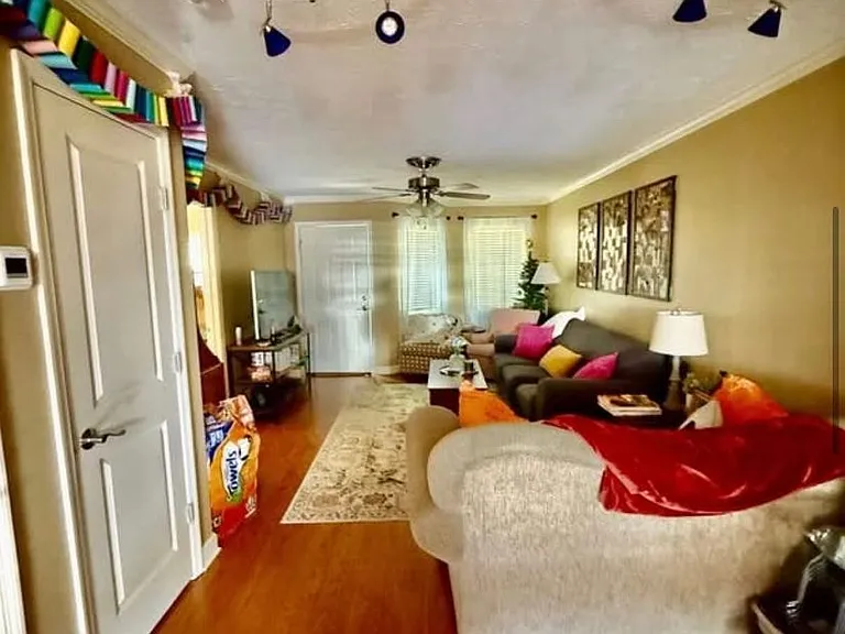 315 E Magnolia Ave #124 — Photo 4