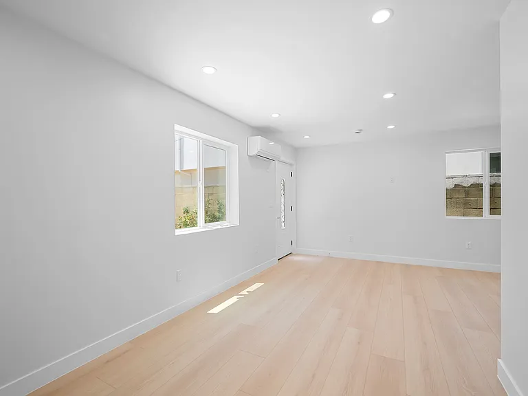 6233 Banner Ave #1/2 — Photo 5
