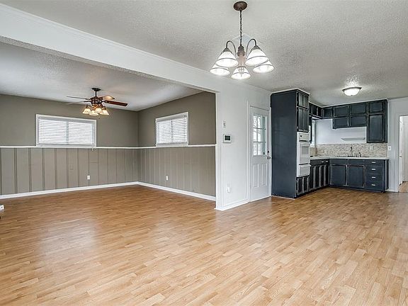 5th image of 4413 Fairfax St